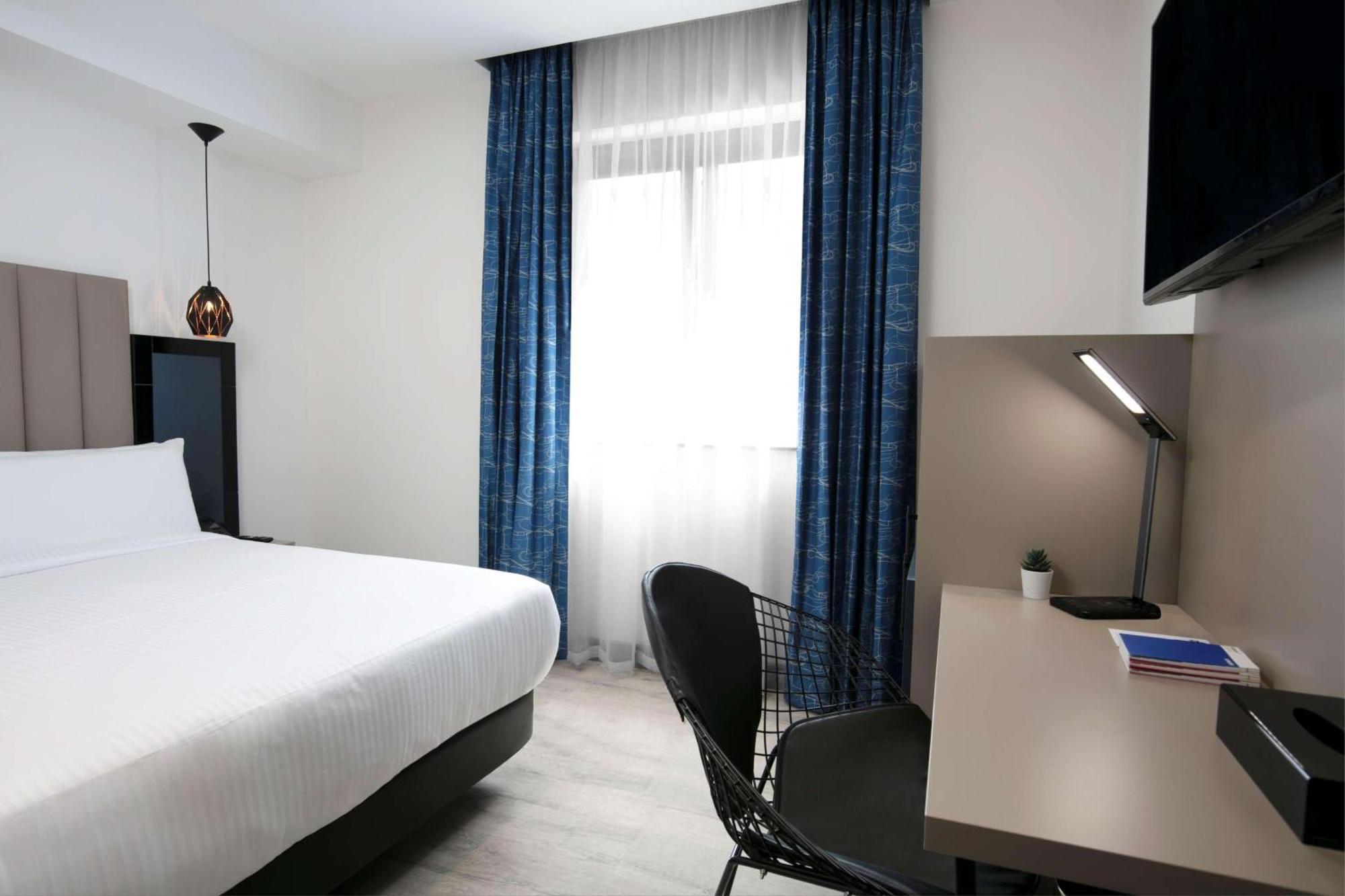 Spark By Hilton Luton Luton  Bagian luar foto